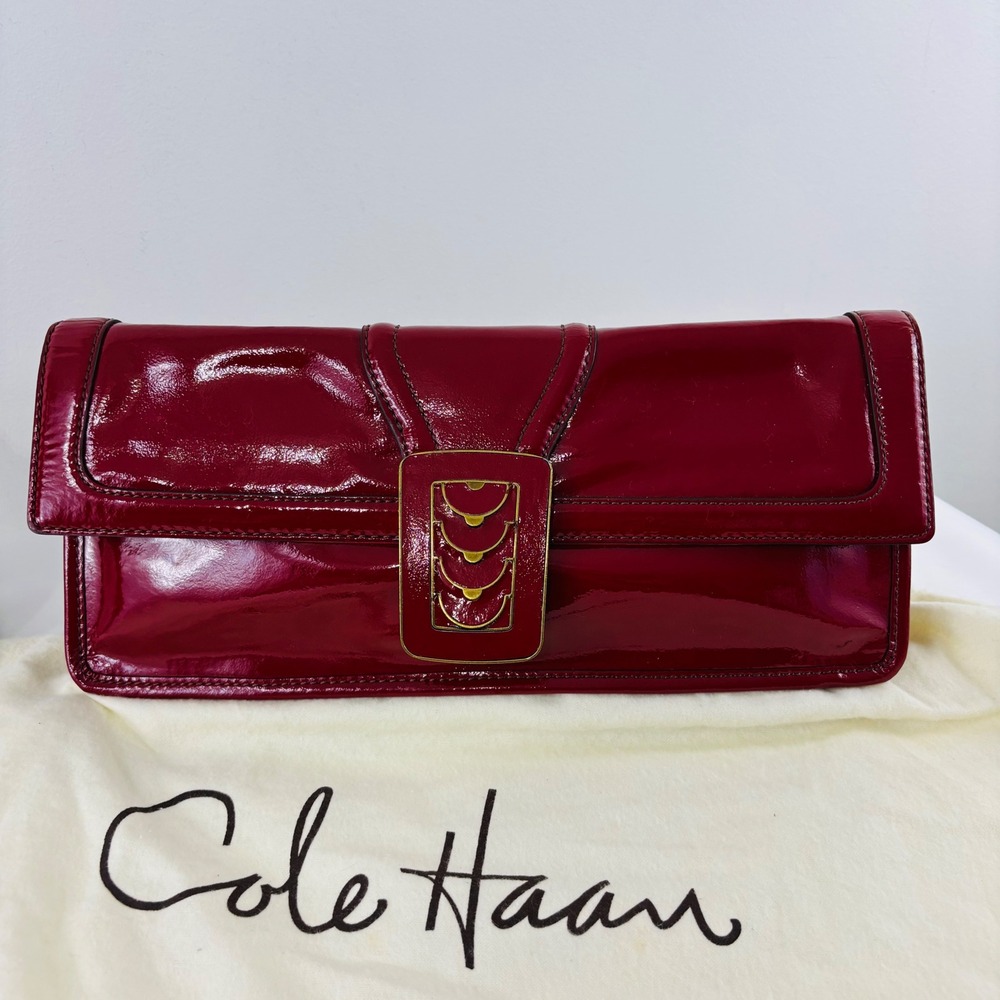New Vtg. Cole Haan Red Genuine Patent Leather Large Clutch Purse Gold Buckle